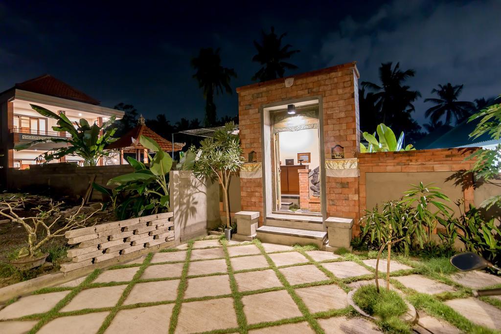 Umah Dangin Guest House Убуд Екстериор снимка